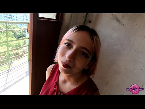 ❤️ Sha'awar ɗalibi yana tsotsar Baƙo a Waje - Cum A Fuskarsa ☑ Batsa na dubura ❌